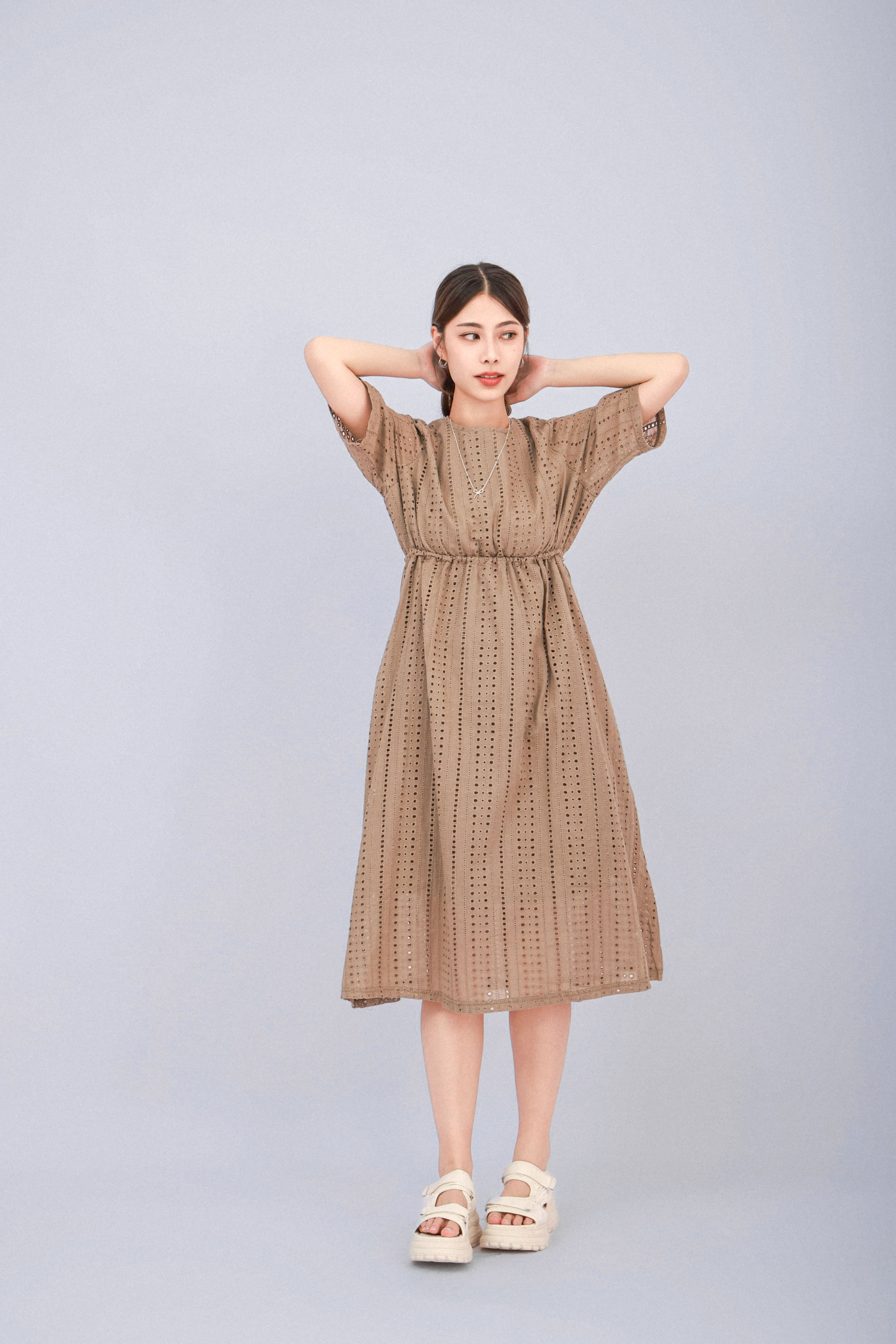 通花直紋橡筋腰繩連身裙 (現貨款式）