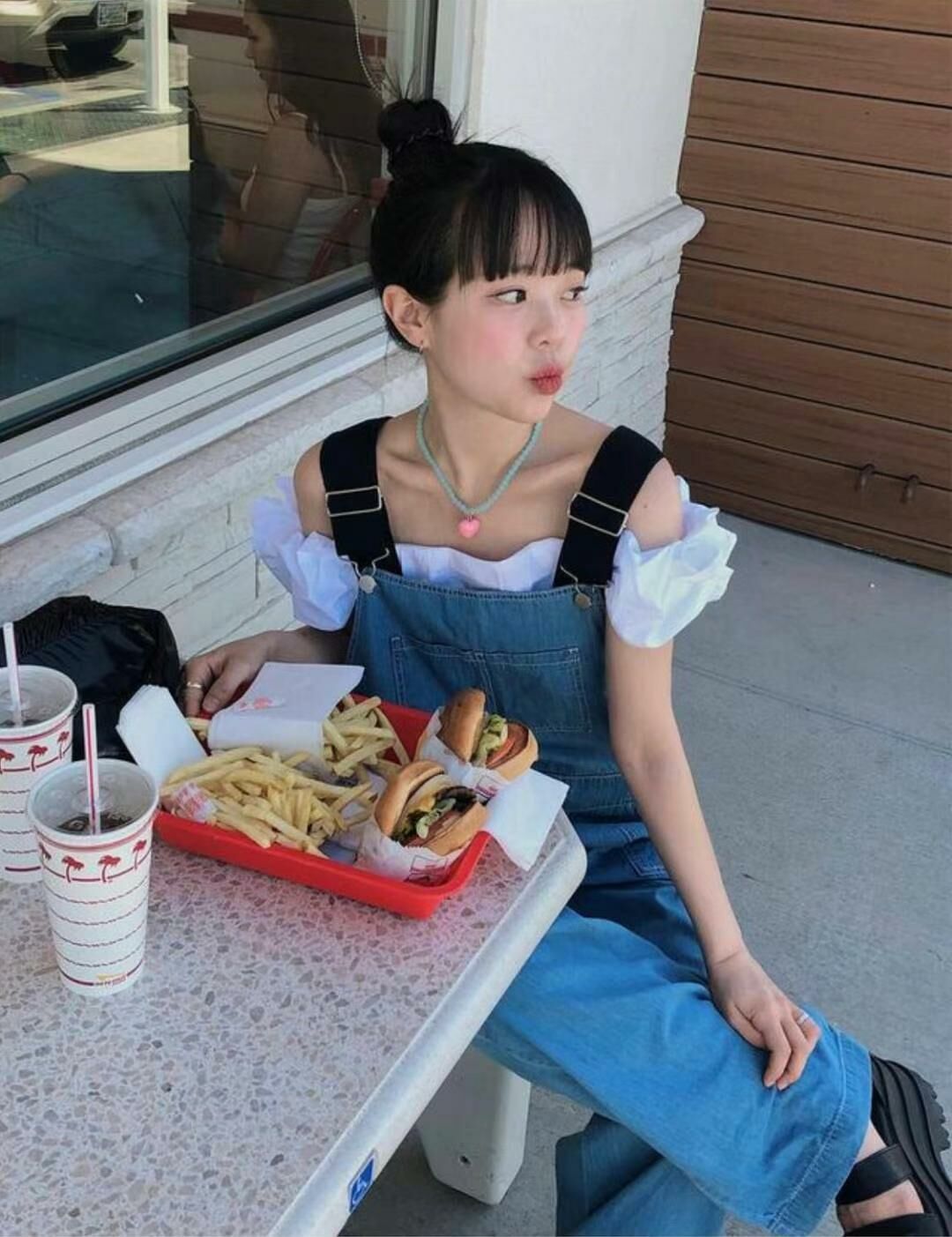 泡泡袖Off Shoulder上衣(白色)