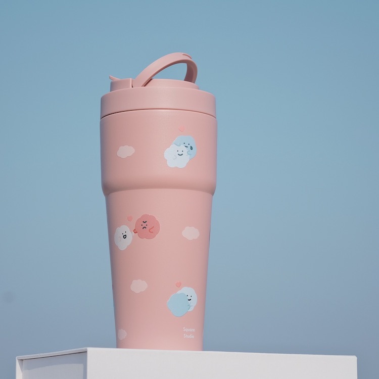 給彼此一個愛的抱抱，幫對方加油打氣吧！！  記得擁抱妳的喜怒哀樂，因為他們都很可愛❤️