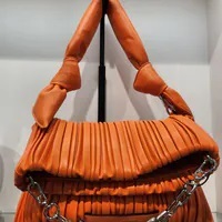 [S] KARL LAGERFELD 231W3046 K/KUSHION KNOTTED SM FOLD TOTE,ORANGE, 8720744234609 (SKL1027)