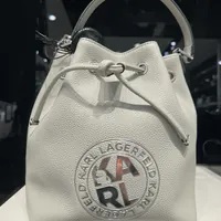 [S] KARL LAGERFELD 24UW3002 K/ATHLEISURE BUCKET BAG,GREY, 8720744861591 (SKL1030)