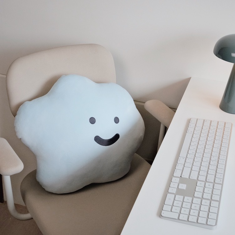 喜怒哀樂紓壓大抱枕