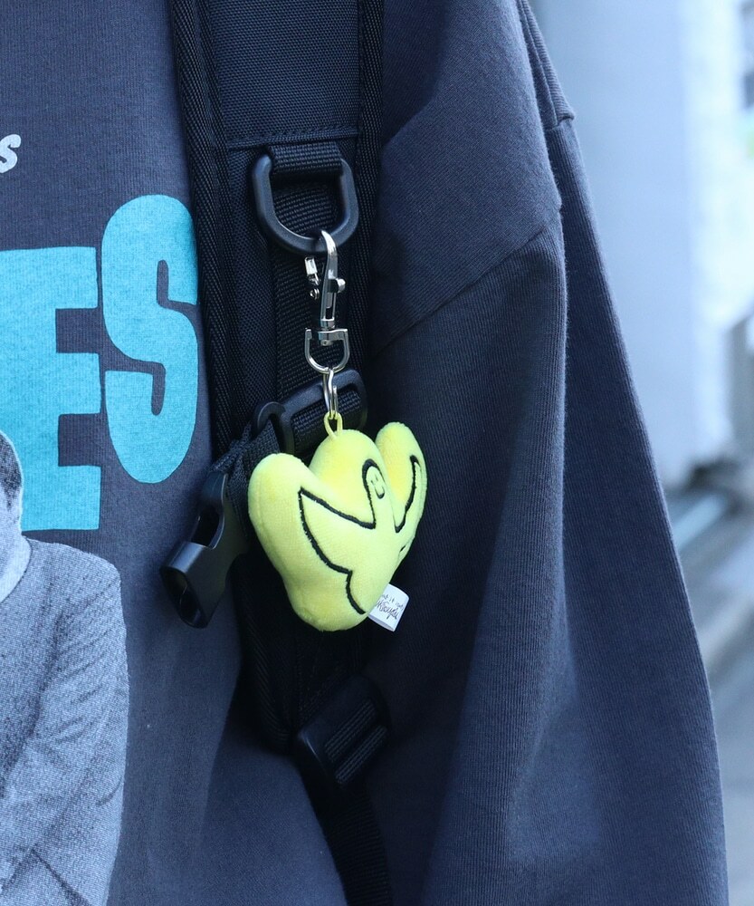 [現貨] (What it isNt) art by Mark Gonzales / 小天使Cushion 吊飾