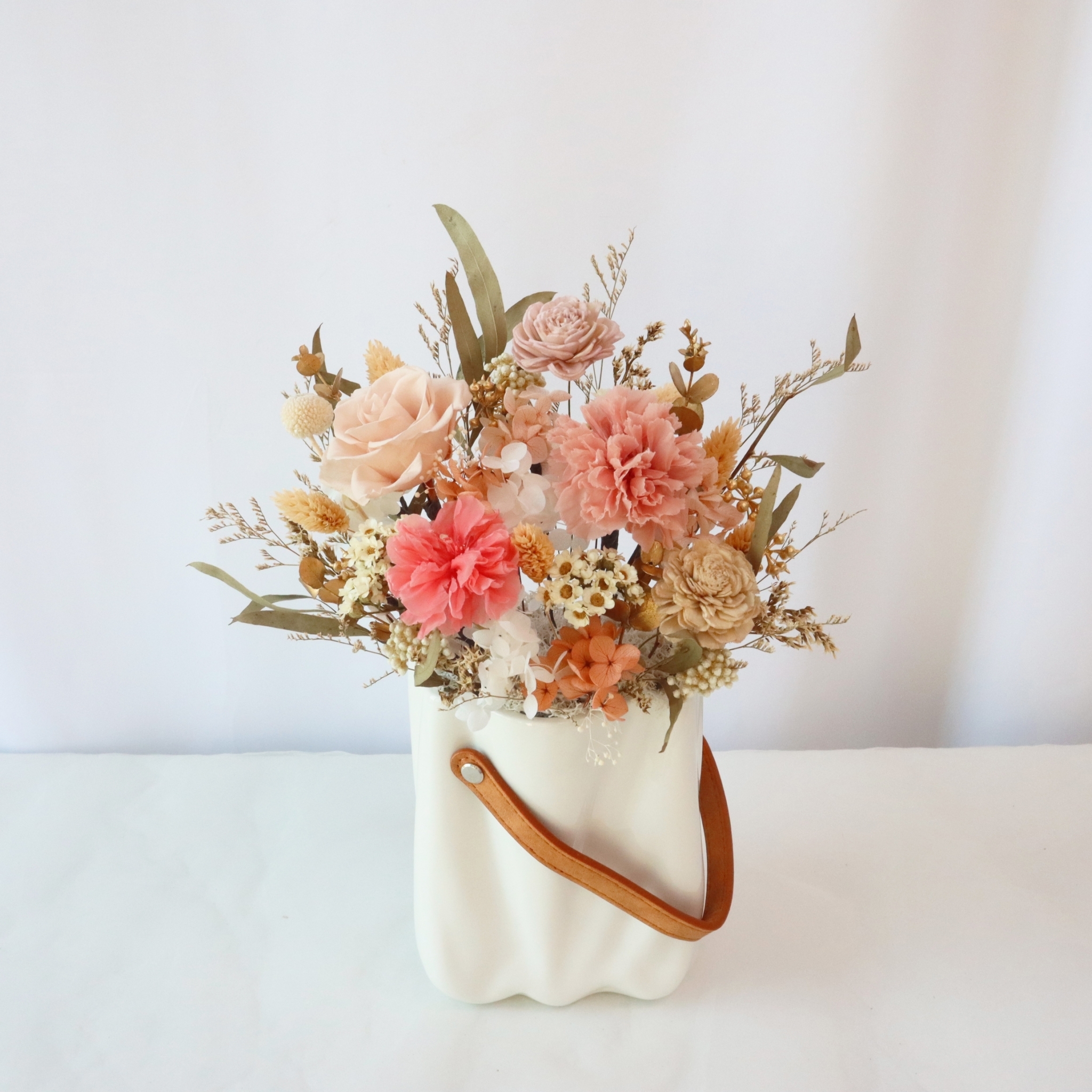 永生玫瑰康乃馨大桌花|HK棕色手提包|開幕盆栽|生日禮物|入厝禮|開幕桌花|永生盆栽