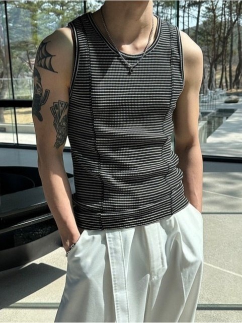 線條剪裁條紋肌肉背心