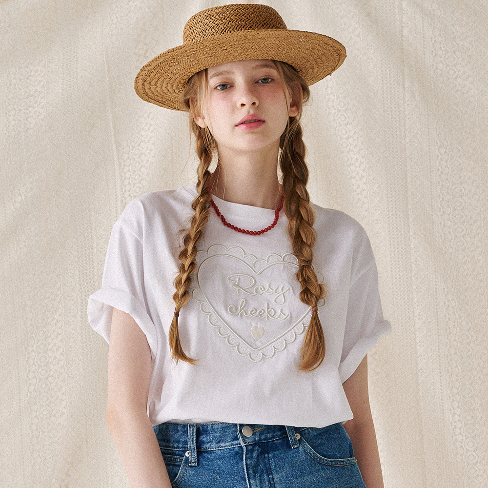 RONRON ROSY CHEEKS HEART BASIC FIT T SHIRT WHITE