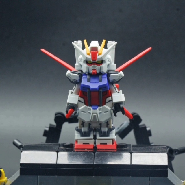 【預訂】【雷域工坊】強襲高達 嫣紅