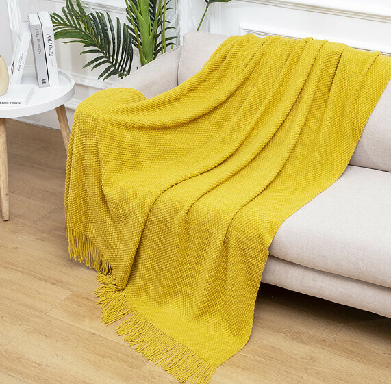 Popular waffle knitted blanket (turmeric) (size: 130*230cm including tassels)