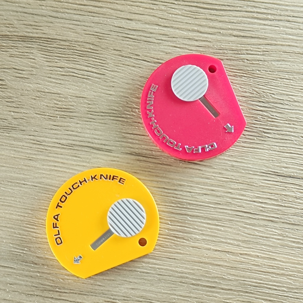 日本OLFA．安全隨身輕便圓形美工刀 TK-4 (網購顏色隨機)