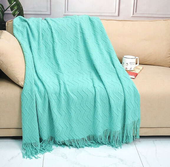 Hot recommendation solid color lunch break blanket (lake green) (size: 127*180cm including tassels)