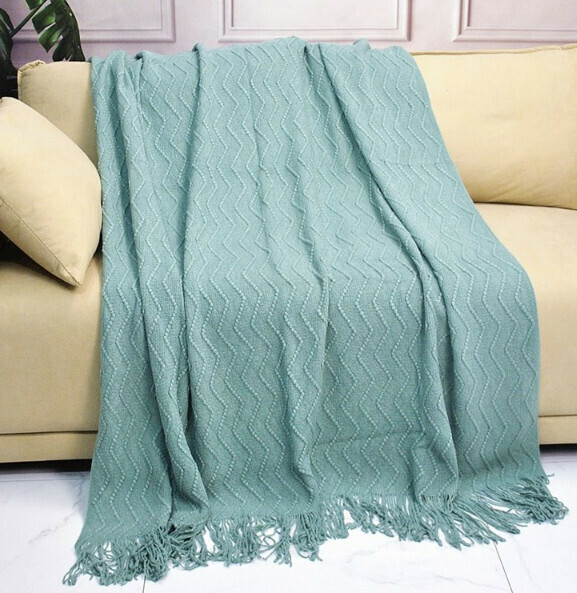 Hot recommendation solid color lunch break blanket (dream green) (size: 130*260cm including tassels)