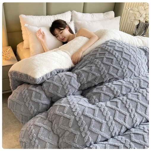 Popular warm quilt with imitation wool surface, comfortable winter blanket, thickened quilt core (3.5kg), gray 180x220cm