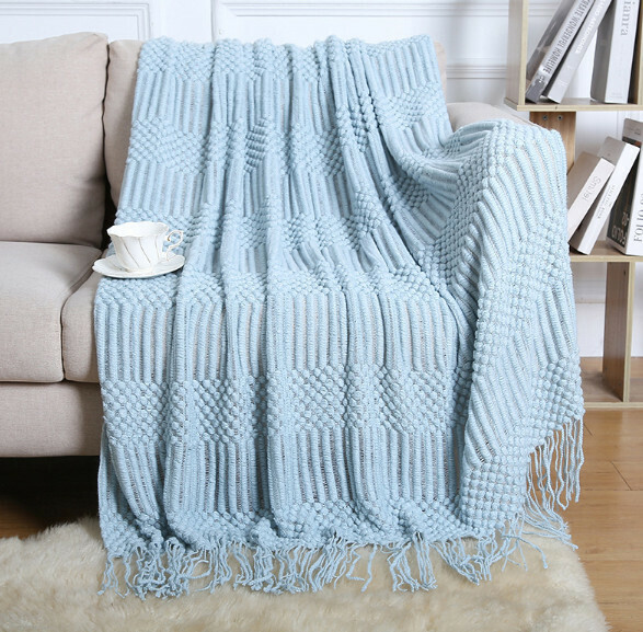 Hotly recommended tassel knitted throw blanket (lake blue) (size: 130*230cm including tassels)