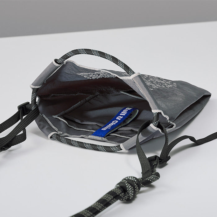 BLUE BOTTLE / Ball & Chain