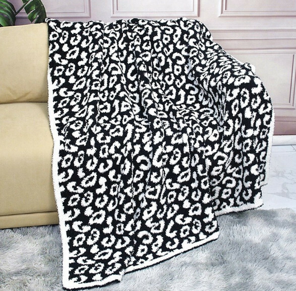 Hot Recommended (1 Pack) Napping Coral Fleece Throw Blanket (Black + White) (Size: 127*152cm)
