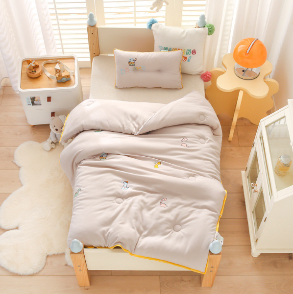Hot recommended cartoon children's thickened quilt core (Dinosaur-Ca [Class A Modal brushed]) (size specification 120*150cm spring and autumn quilt [about 2.8 pounds])