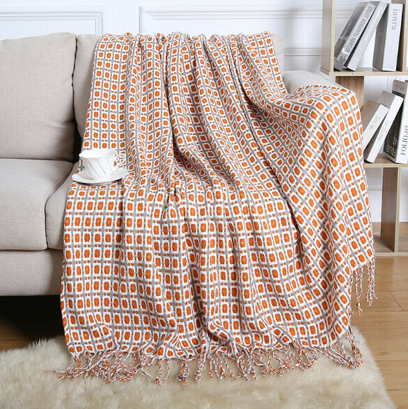 Popular lunch break knitted blanket (caramel color) (size: 130*240cm including tassels)