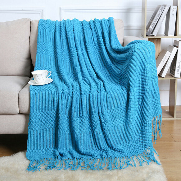 Hotly recommended tassel knitted throw blanket (peacock blue) (size: 130*230cm including tassels)