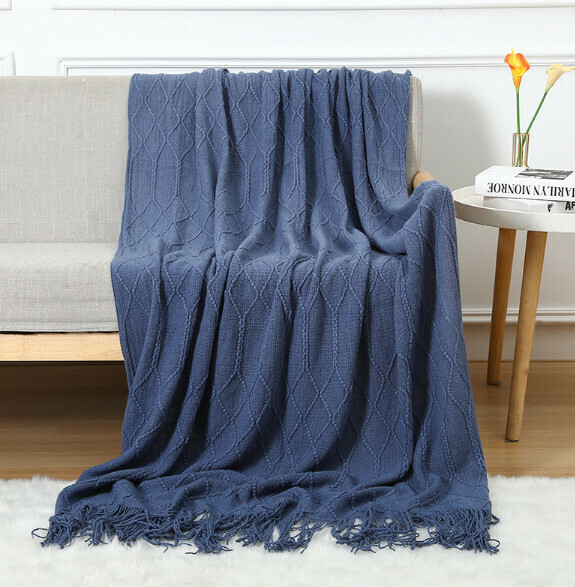 Hotly recommended lunch break knitted throw blanket (navy blue) (size: 130*230cm including tassels)