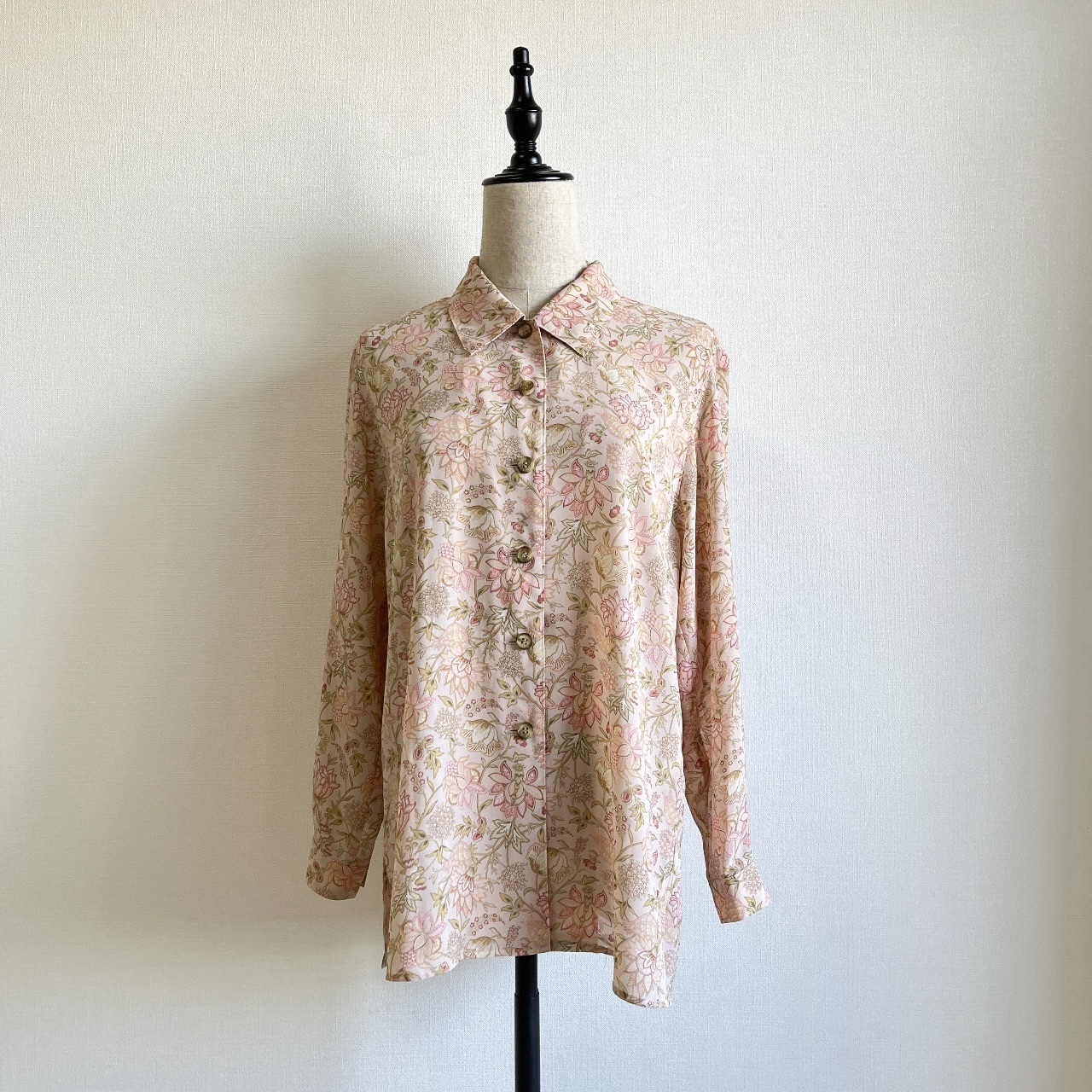 KORET粉紅色春爛漫上衣