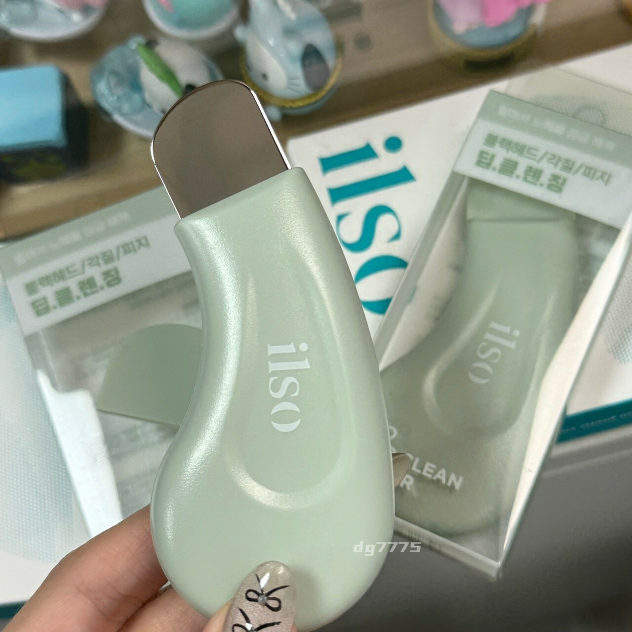 #現貨  缺貨王 ilso 一蘇 粉刺清除刮刀 人體工學去黑頭鏟