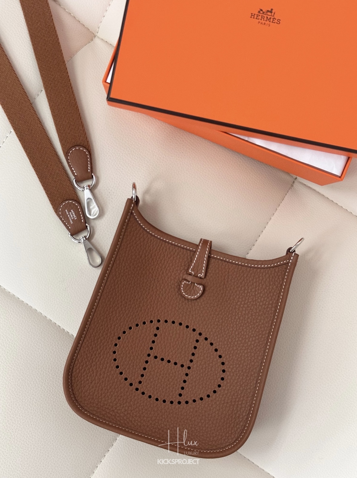 Hermes Mini Evelyne Gold 37 金棕色 銀扣
