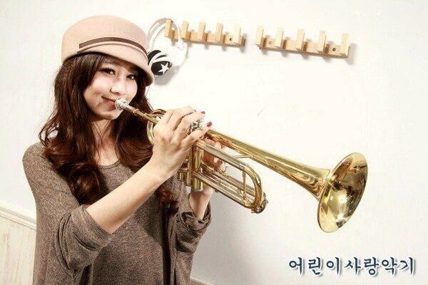 JYTR-E108G 全新 降B 漆金 標準型小號(小喇叭)雙水門+琴盒