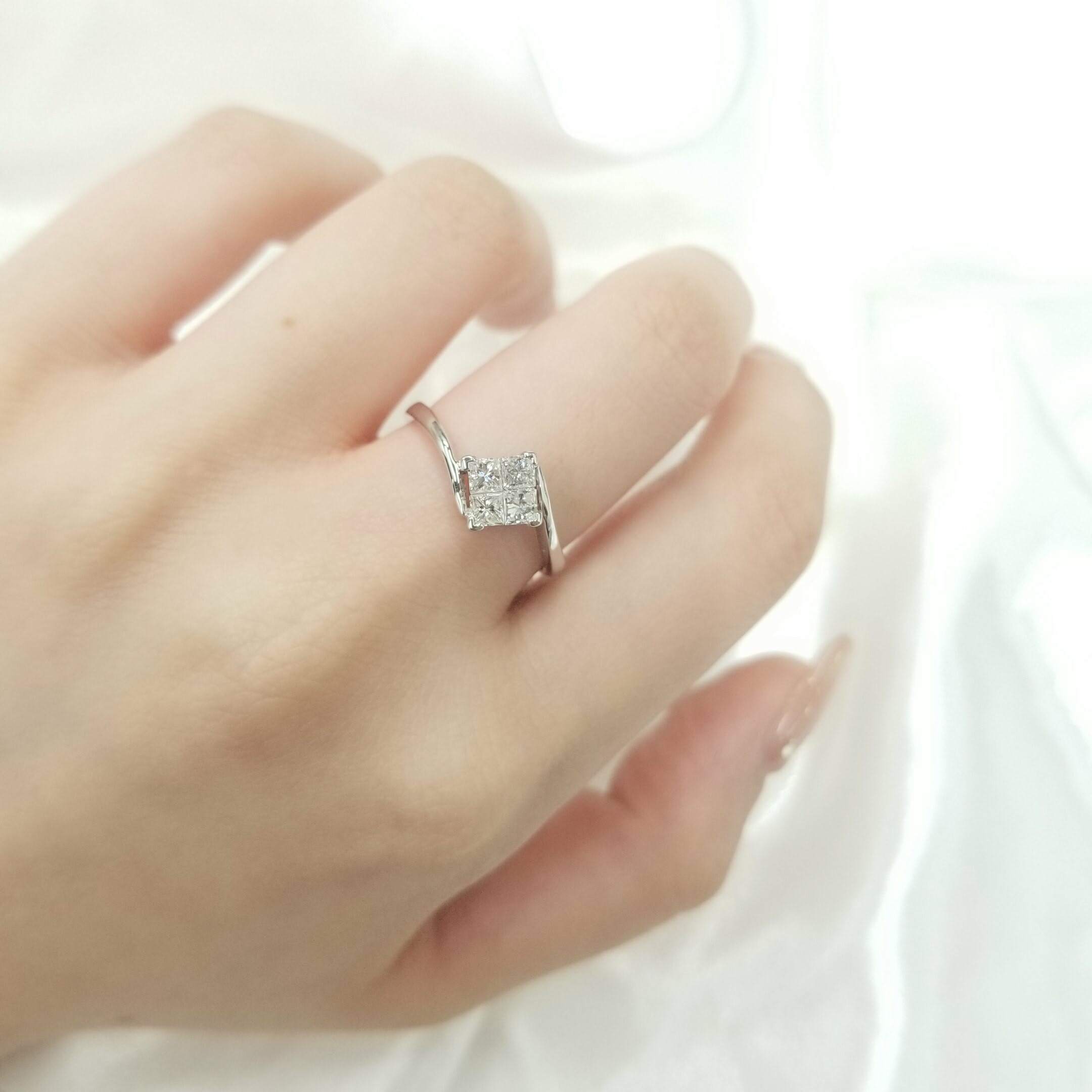 18K White Gold 0.50ct Princess Cut Diamond Ring