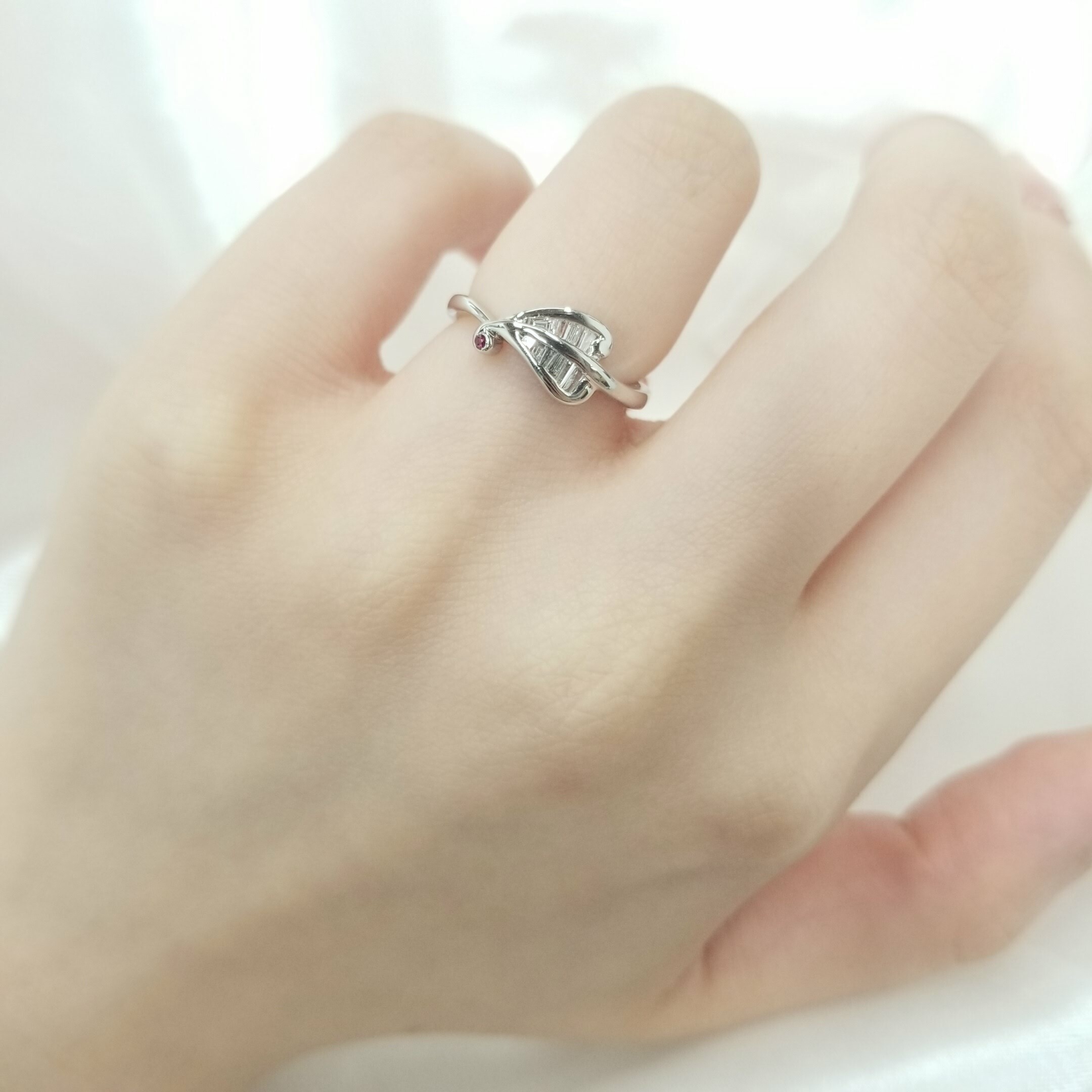 全新18K白金6份鑽石戒指