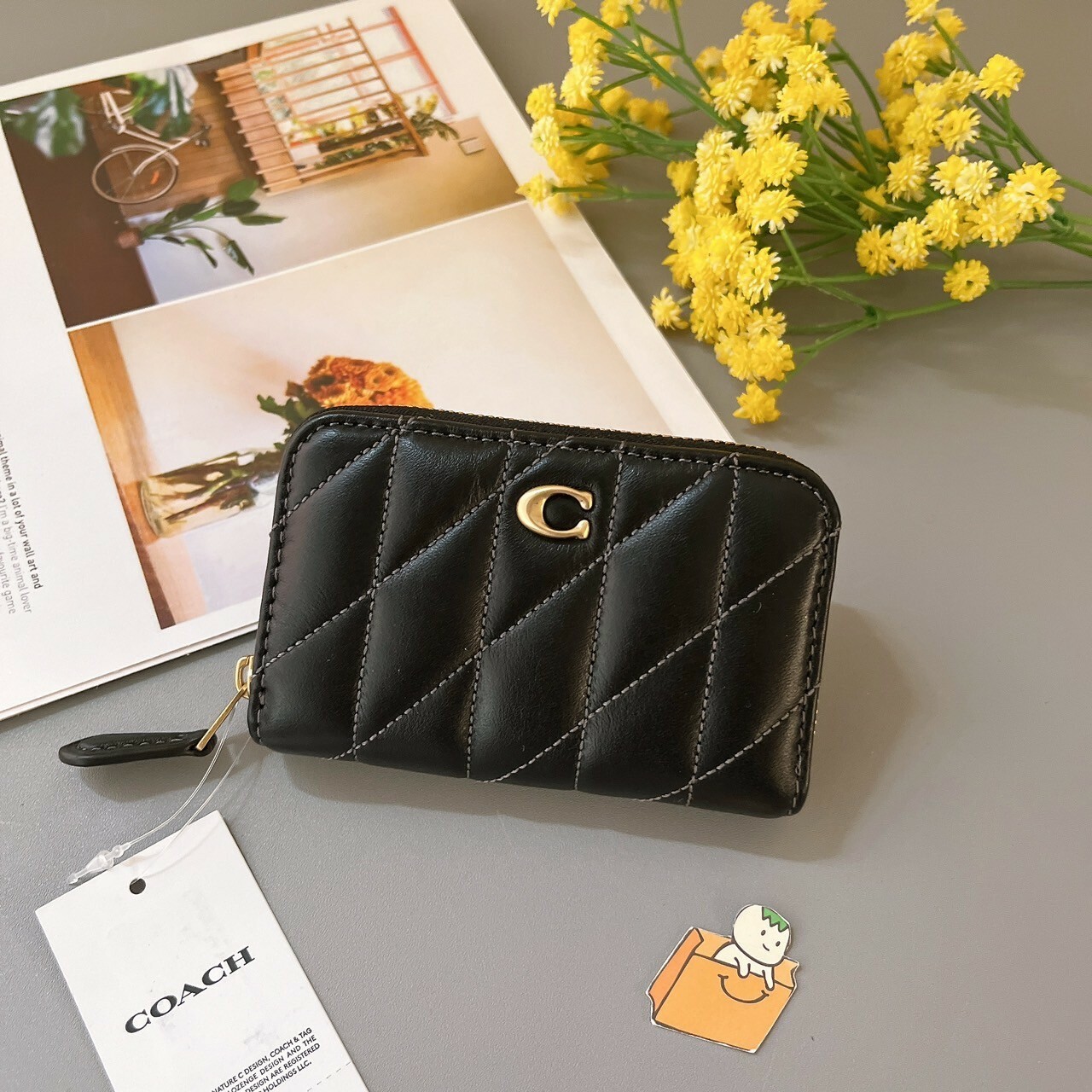 Small Zip Around Card Case With Pillow Quilting