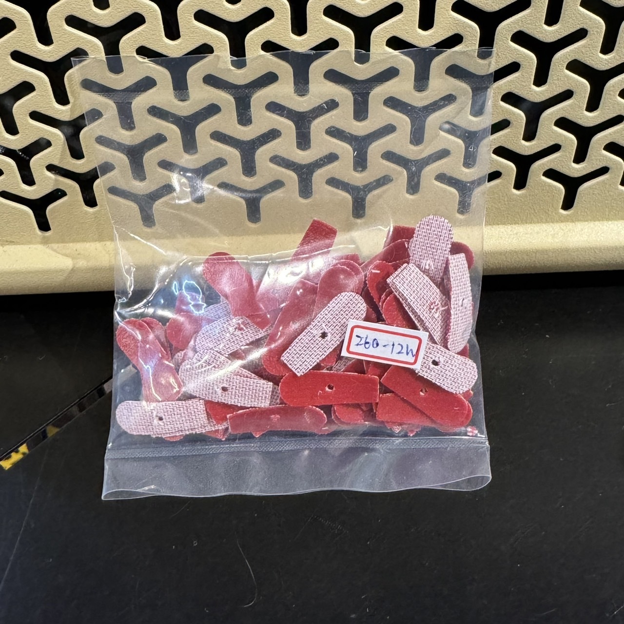 日本進口 渡邊商店 #260-12W 勒帶尖端合成皮革（帶孔）