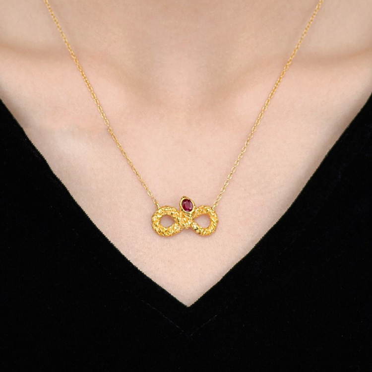紅寶石18K蛇項錬