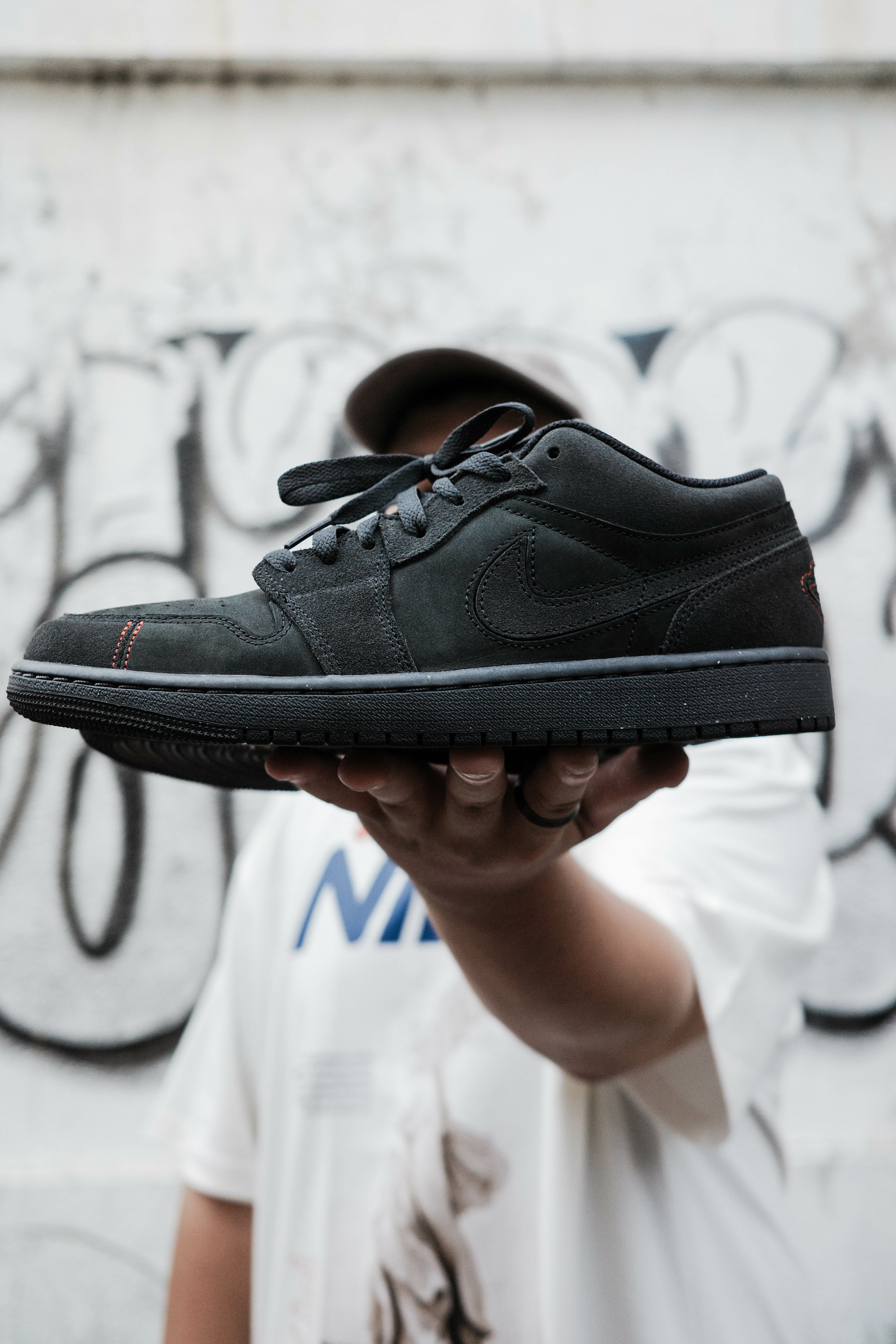 Nike Air Jordan 1 low SE CRAFT 黑魂 小倒勾 「 FD8635-001 」