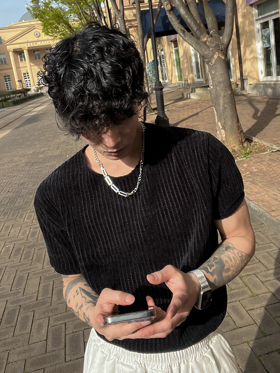 肌肉絲絨針織短袖上衣