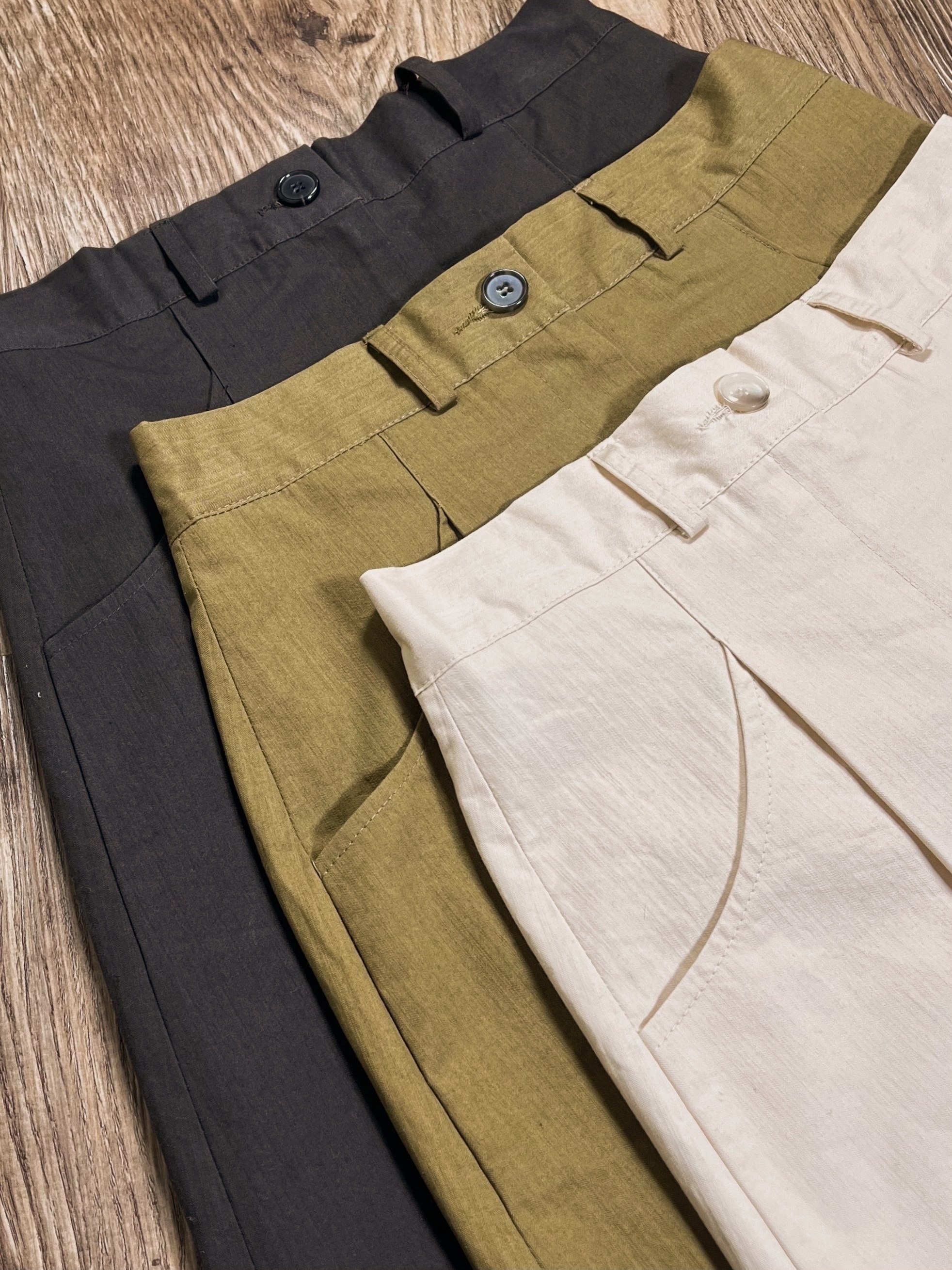 🌱前褶暗直紋布短裙