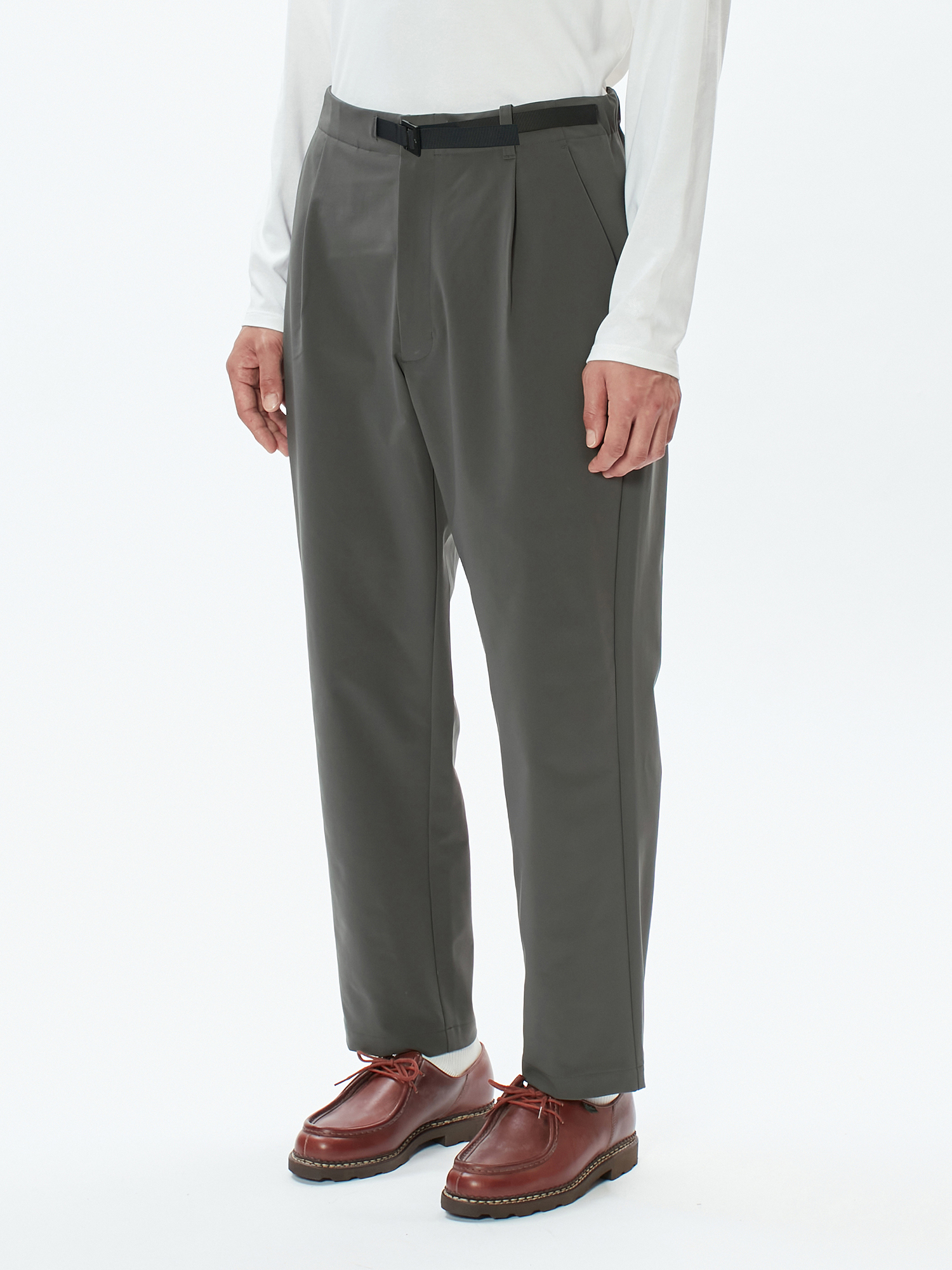 Goldwin] One Tuck Tapered Stretch Pants