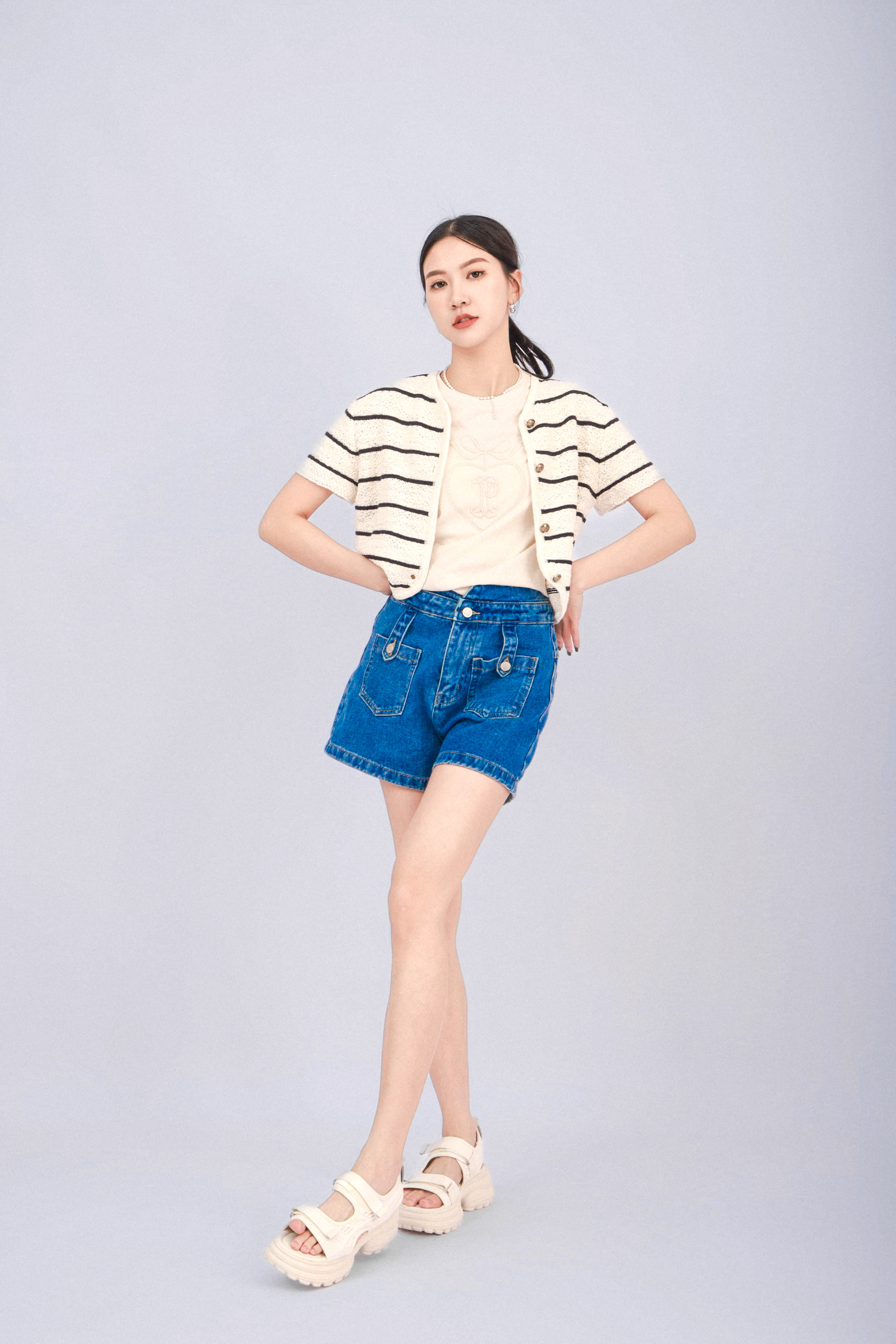 造型 949（外套＋Tee＋牛仔褲）