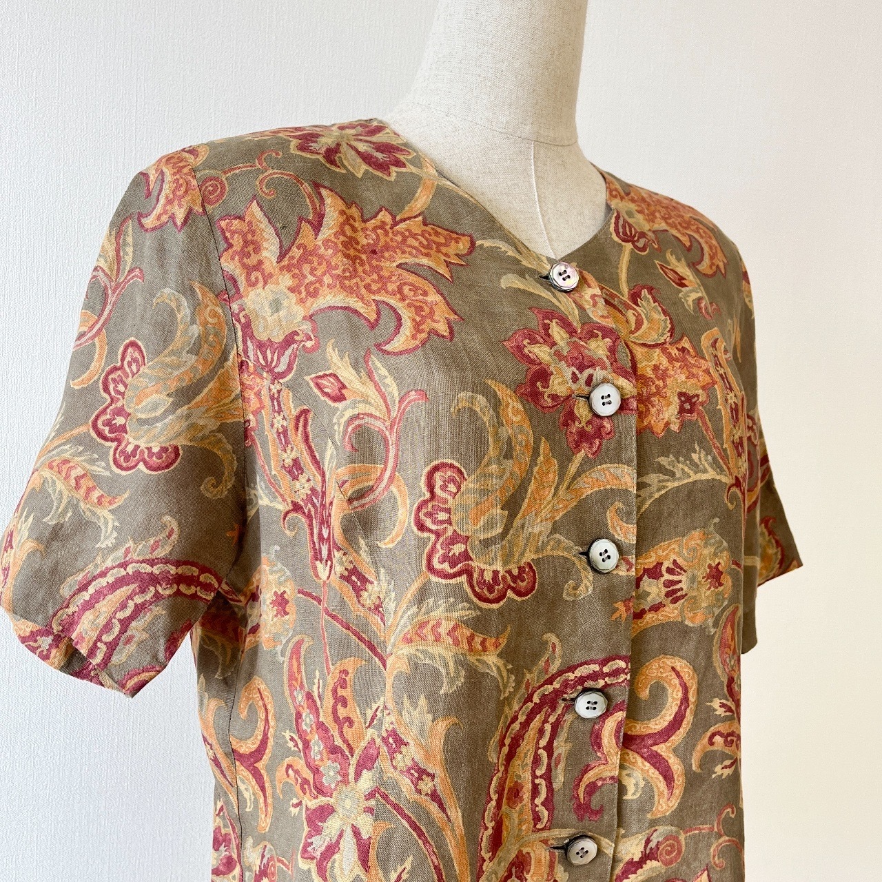 Burberrys 90s 水彩畫風腰果花上衣