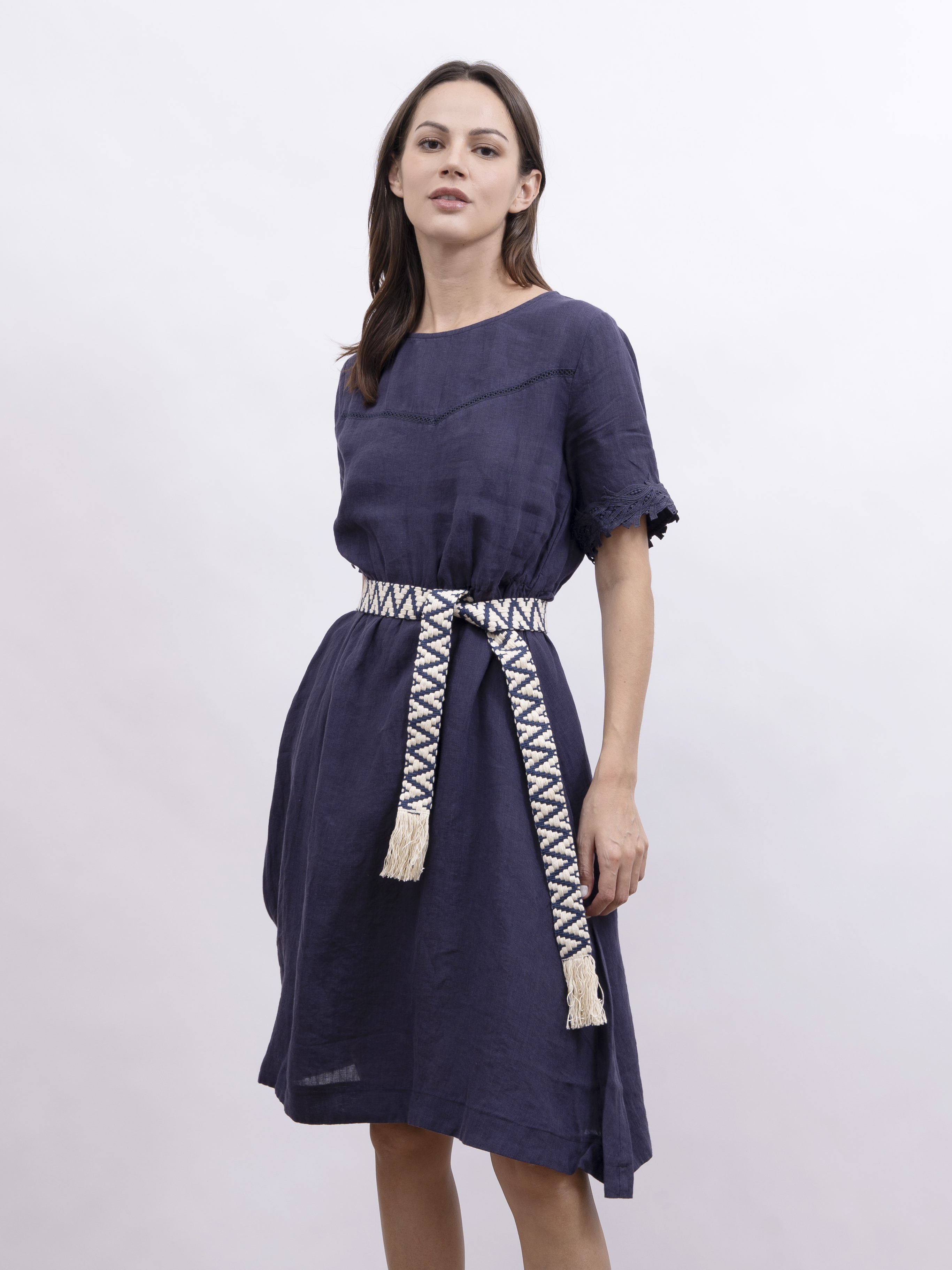 mi-tu 亞麻蕾絲飾邊連身裙