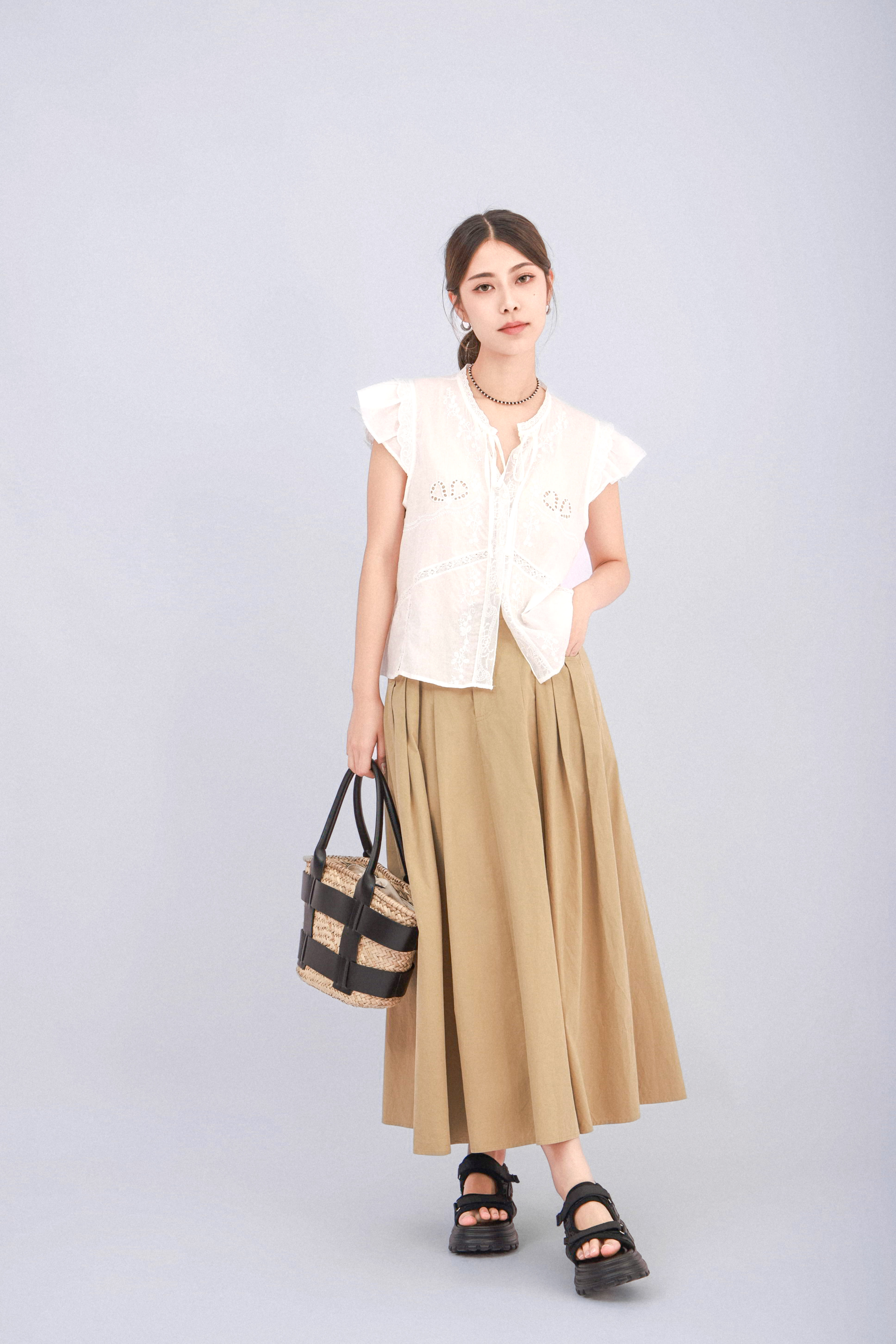 造型 951（上衣＋半截裙）