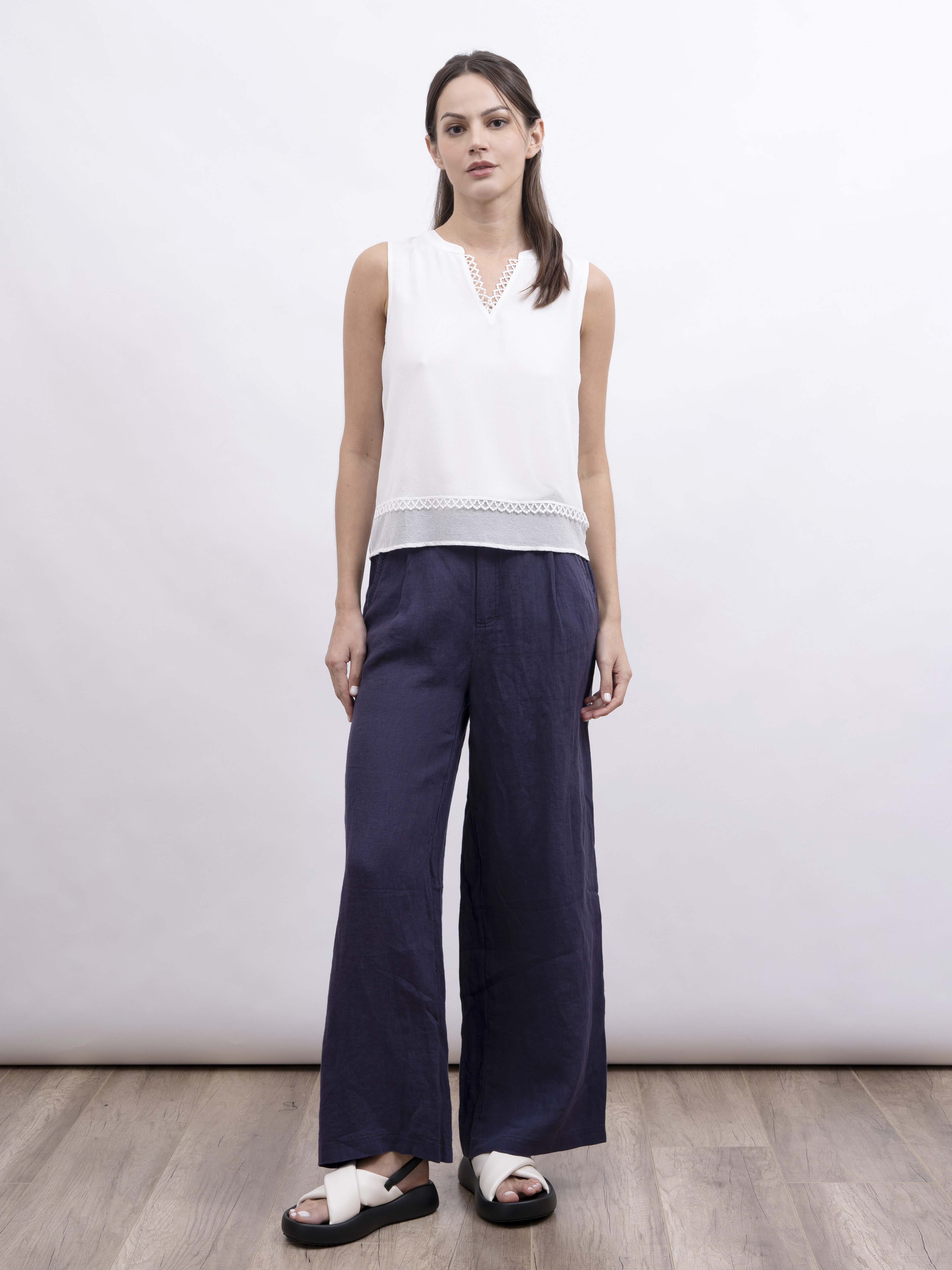 mi-tu 通花V領背心