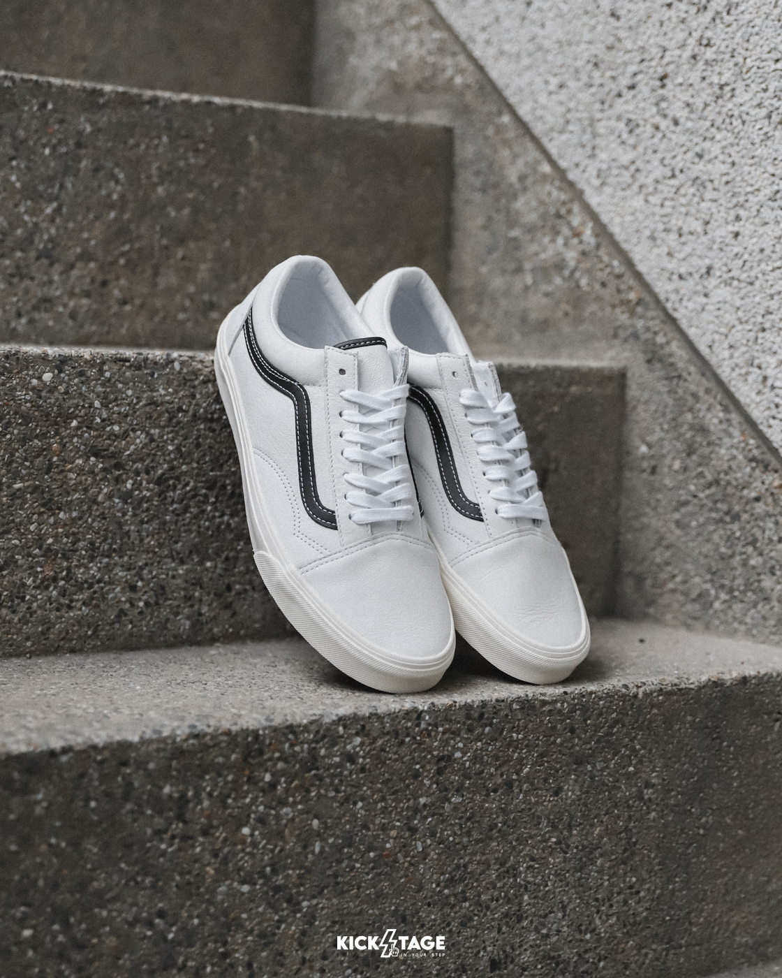 <特價商品，不退換> VANS OLD SKOOL 白 黑條紋 皮革 經典 復古 休閒鞋【VN0007NTYB2】
