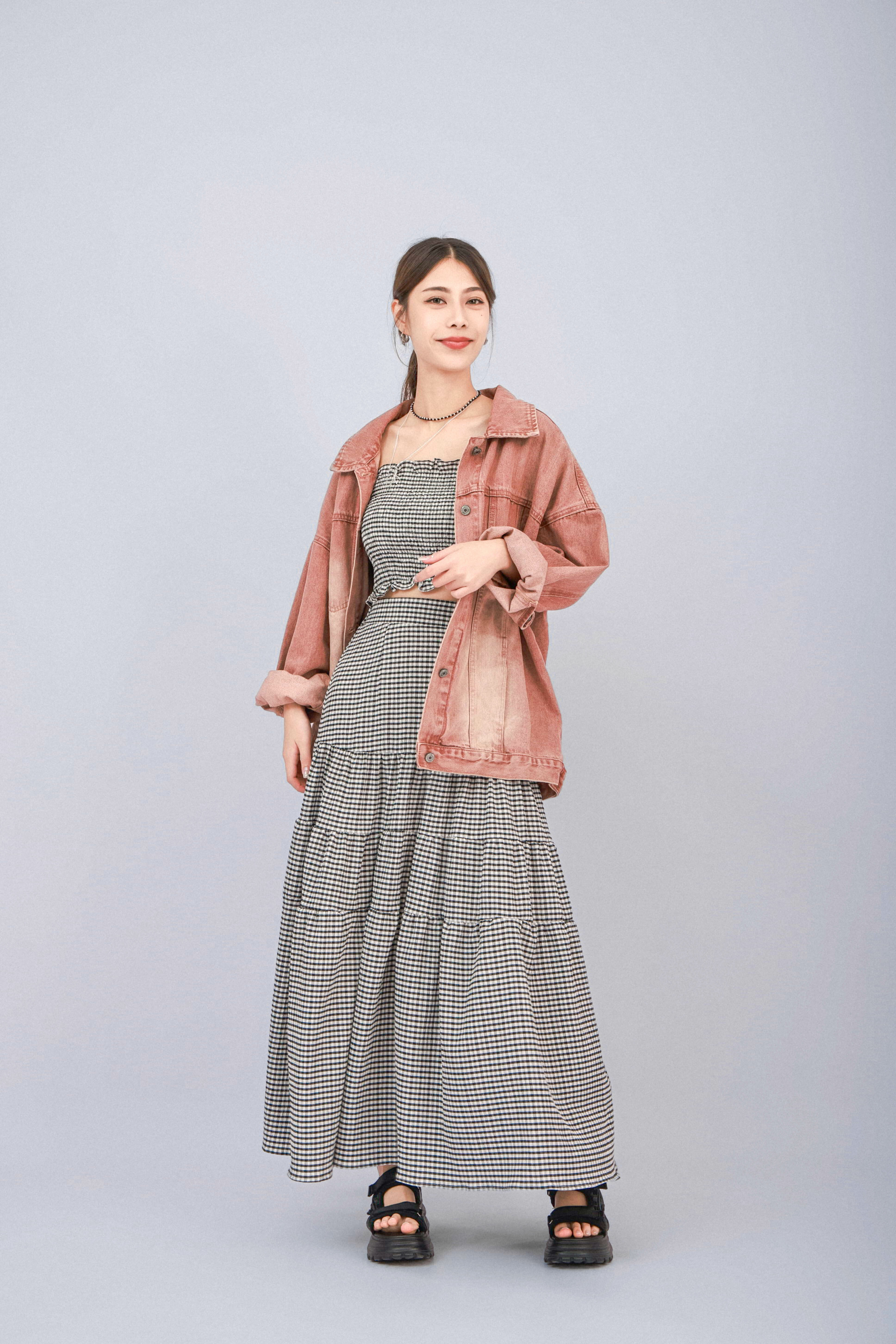 造型 953（外套＋連身裙）