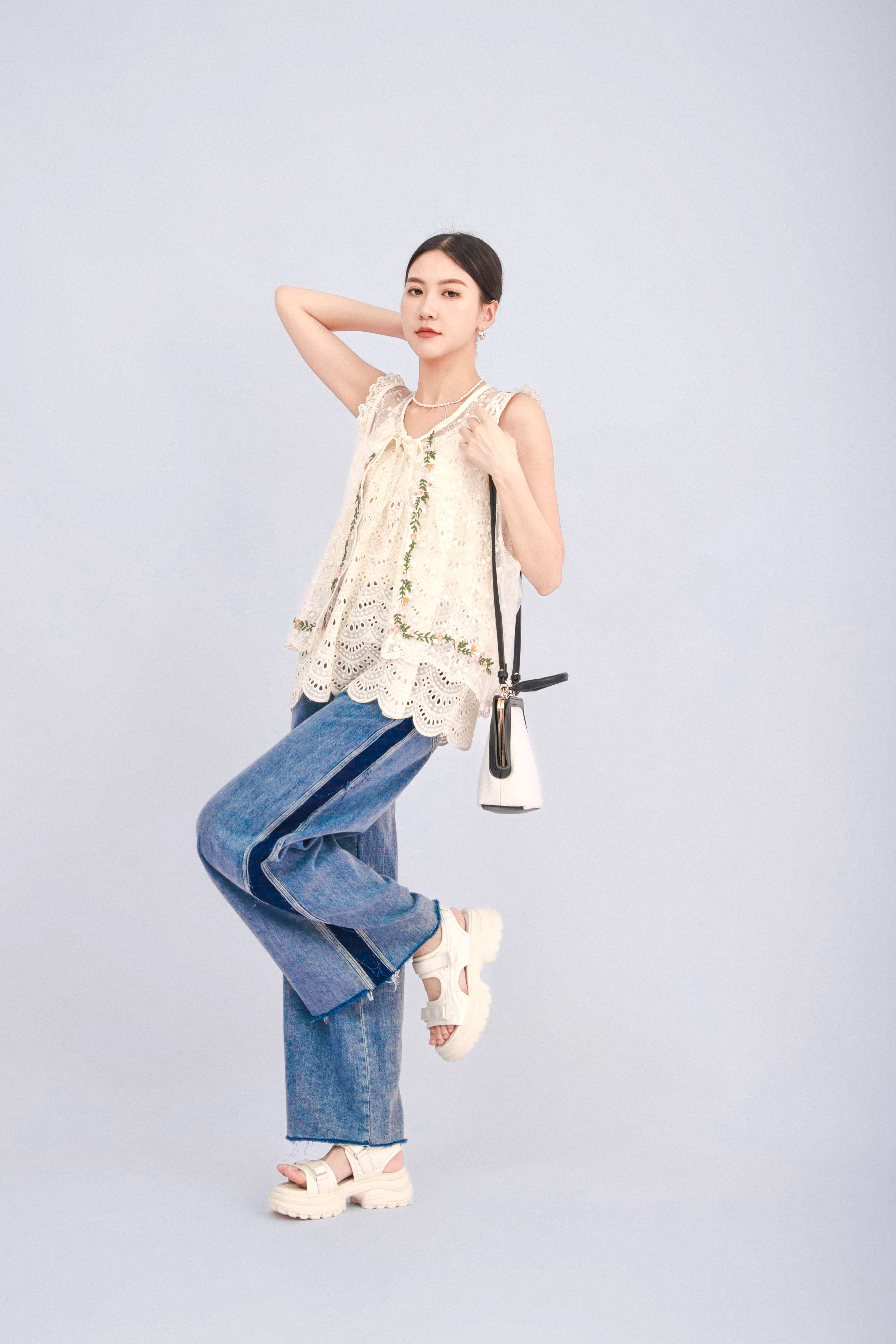 造型 955（外套＋上衣＋牛仔褲）