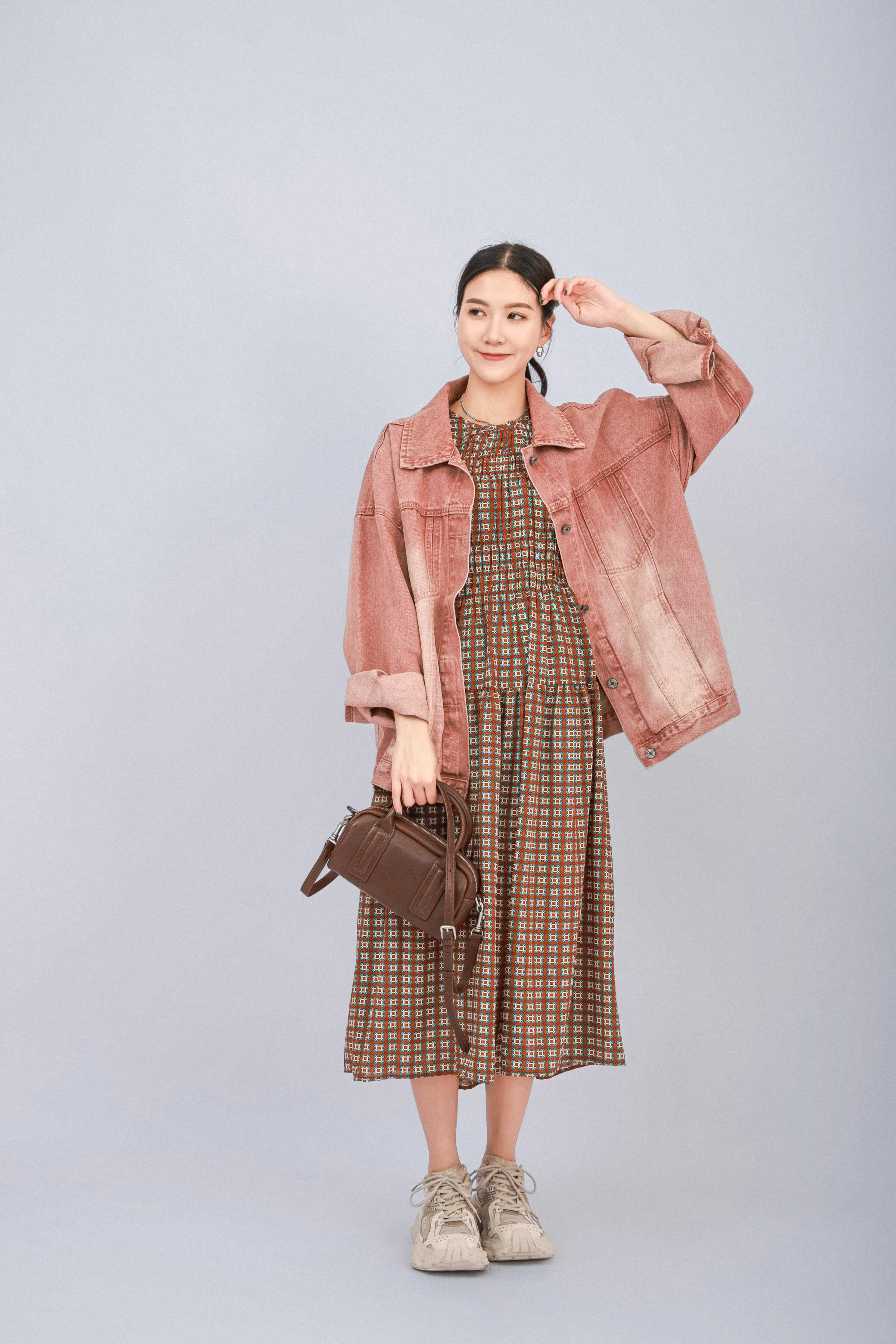 造型 958（外套＋連身裙）