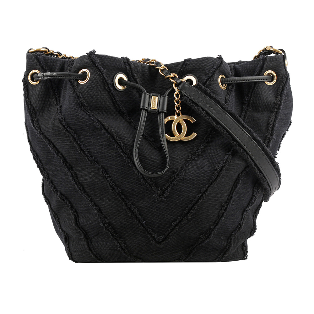 【CHANEL】V紋布質金色皮穿鍊束口水桶包