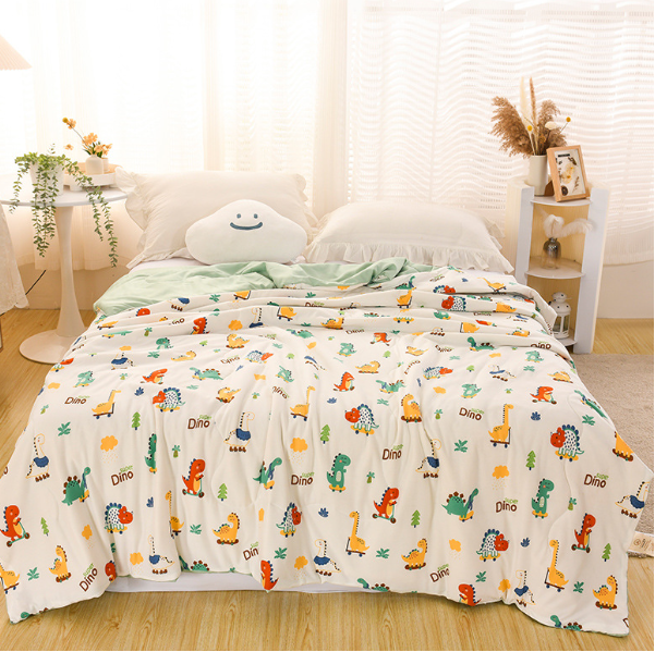 Hot recommended knitted cotton cartoon summer quilt (cute little dinosaur [infant and pregnancy quality, first choice for sleeping naked]) (size 200*230cm [antibacterial-anti-mite])