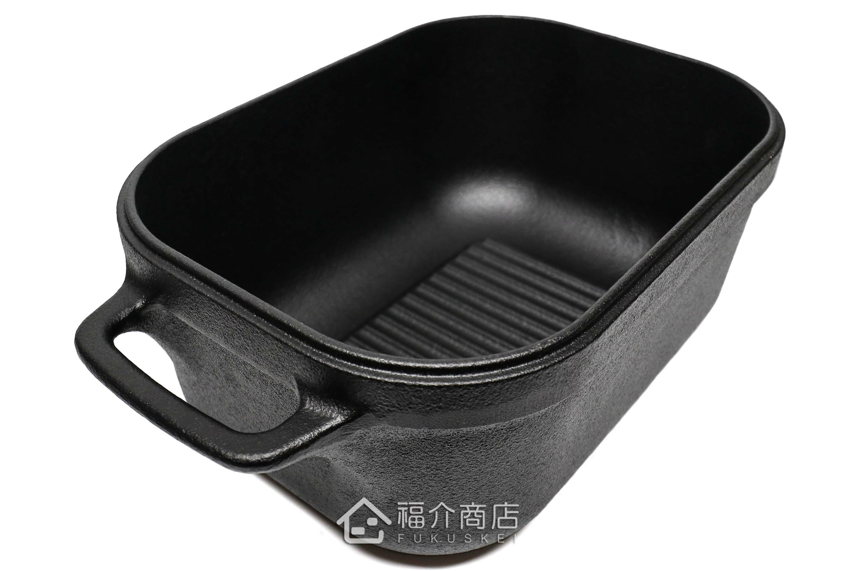 可以做煮、烤、炊、蒸、燻等多種菜餚的黑色鑄鐵萬能鍋