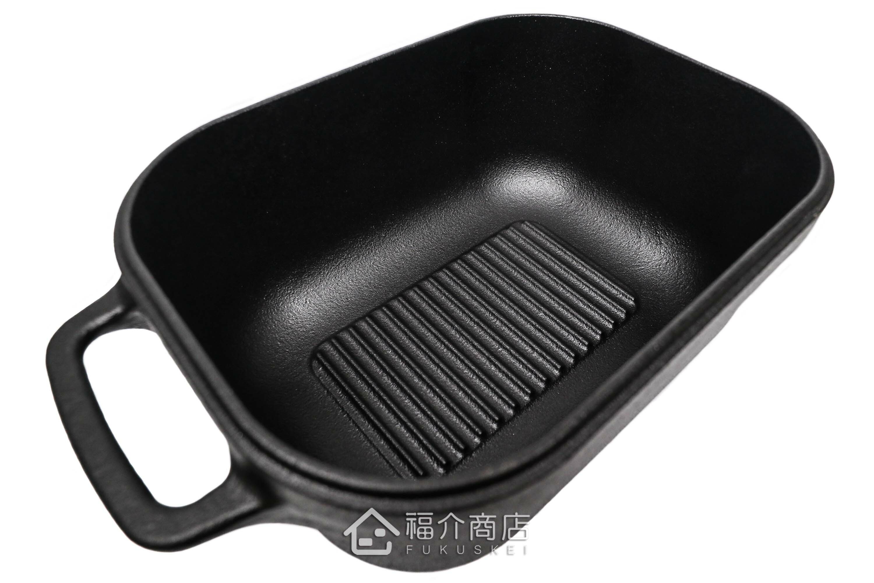 可以做煮、烤、炊、蒸、燻等多種菜餚的黑色鑄鐵萬能鍋