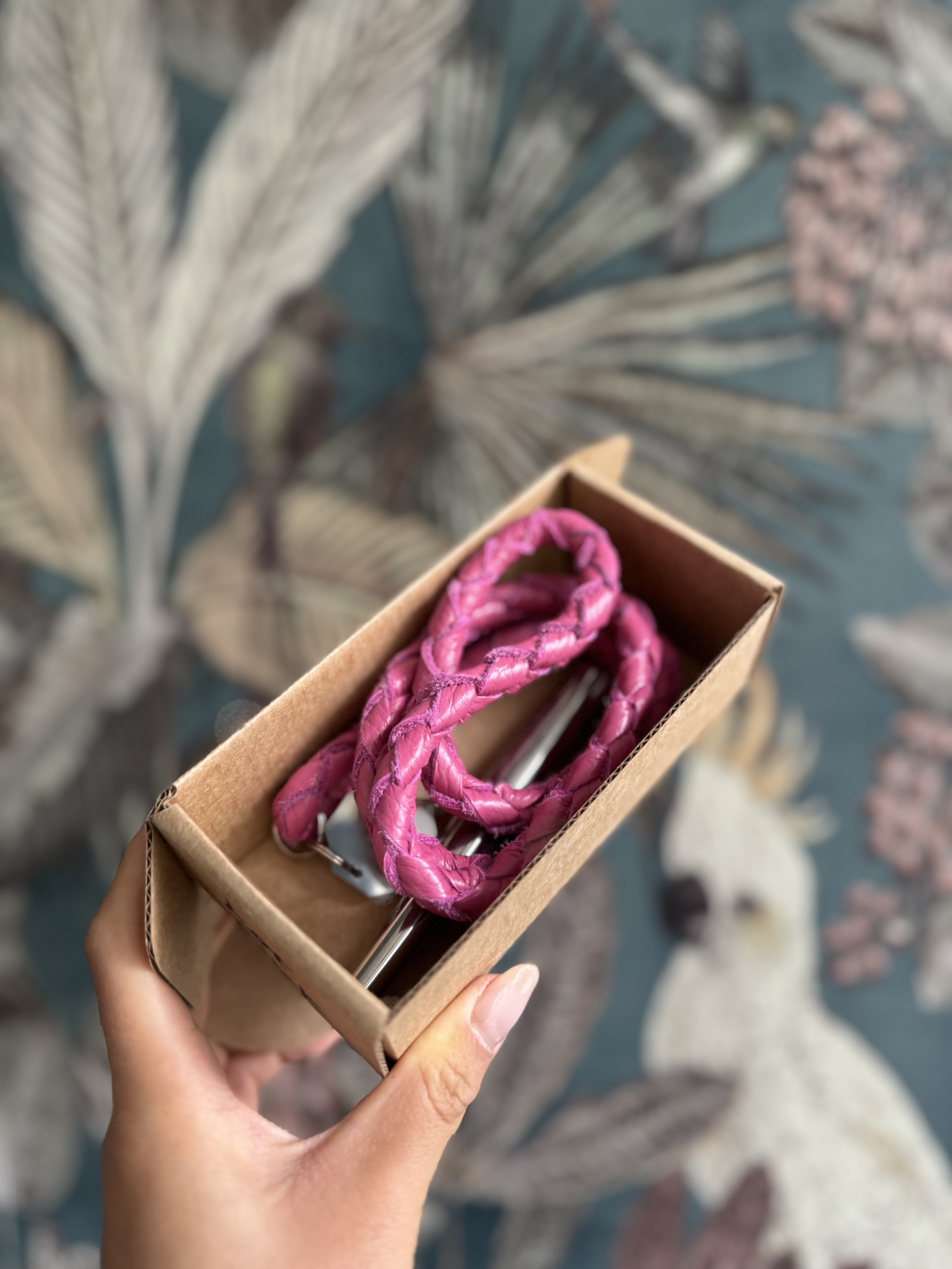 VZ Hookah Mouthtip Hot Pink